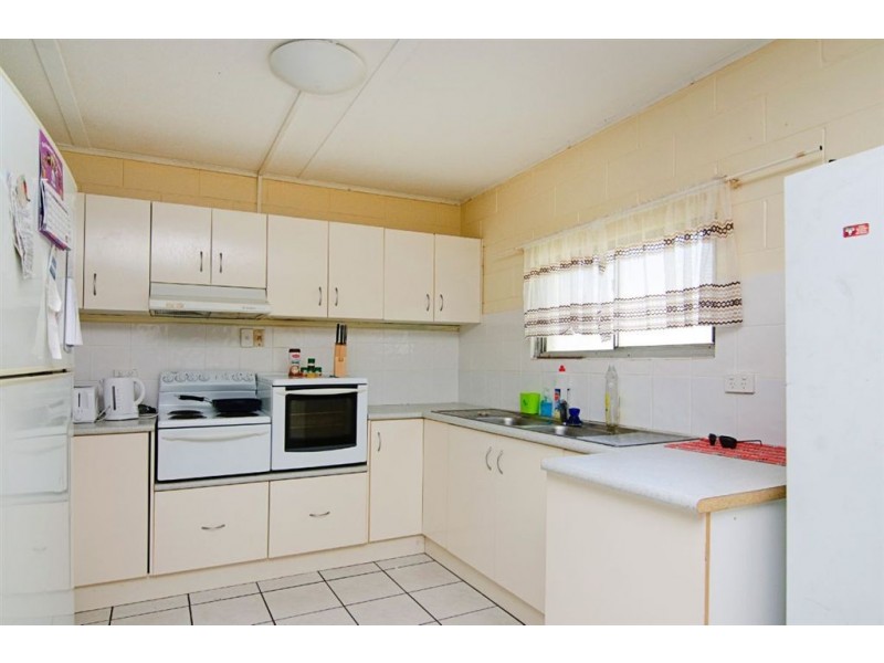 31 Coombe Avenue, Hope Island QLD 4212