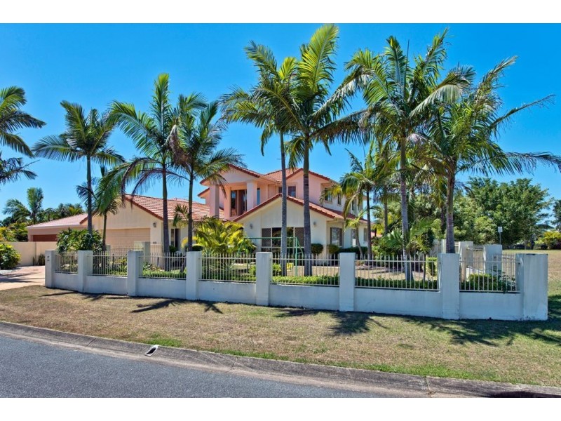 17 Montserrat Court, Clear Island Waters QLD 4226