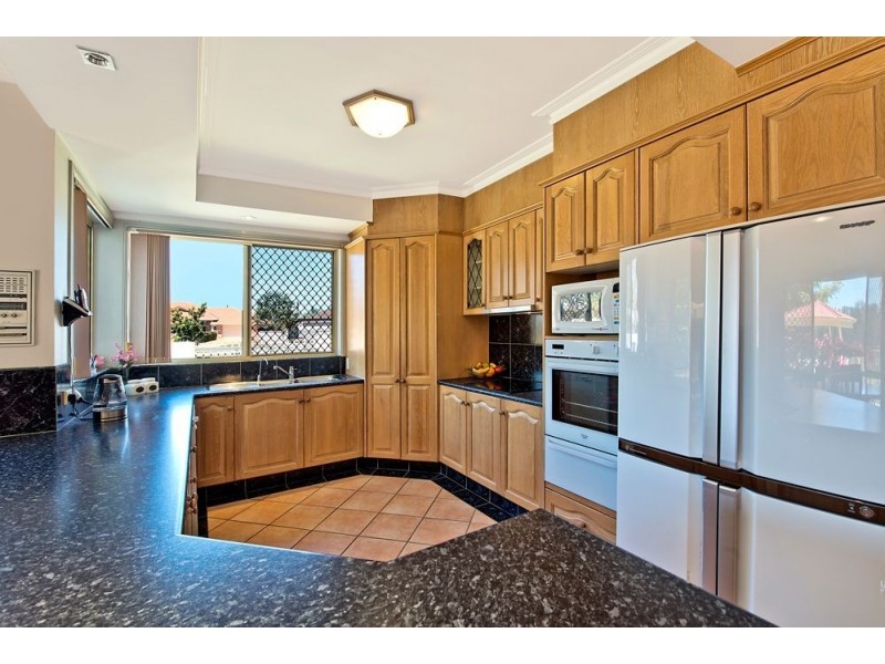 17 Montserrat Court, Clear Island Waters QLD 4226