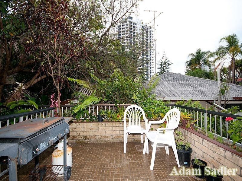 1/21 First Avenue, Broadbeach QLD 4218