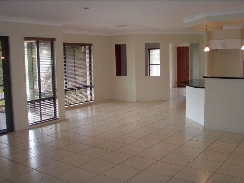 38 Southern Skies Avenue, Reedy Creek QLD 4227