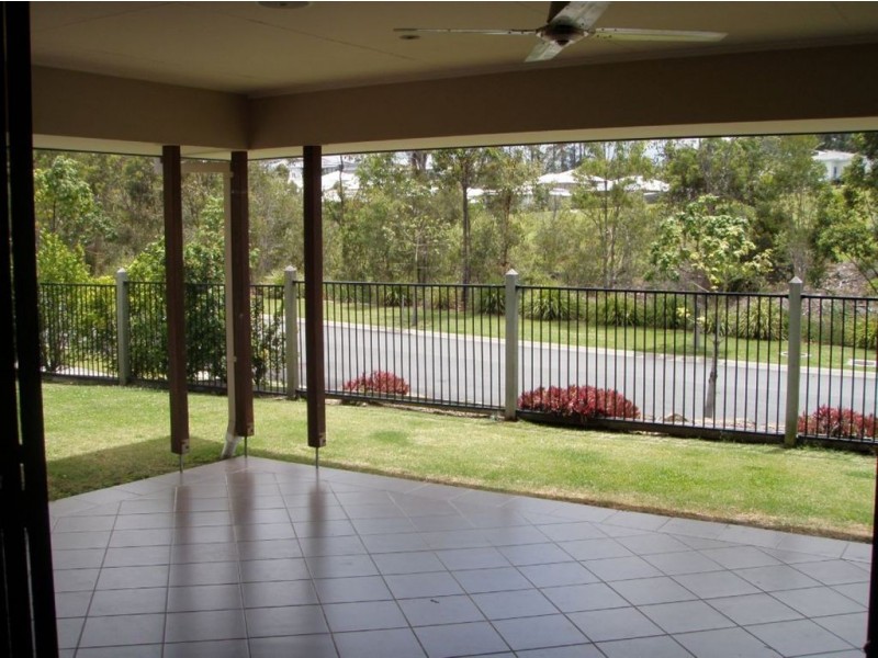 38 Southern Skies Avenue, Reedy Creek QLD 4227