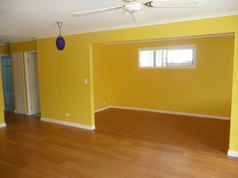 36 Dawn Pde, Miami QLD 4220