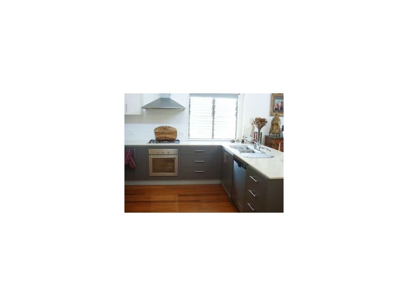 2/22 Nundah Avenue, Miami QLD 4220