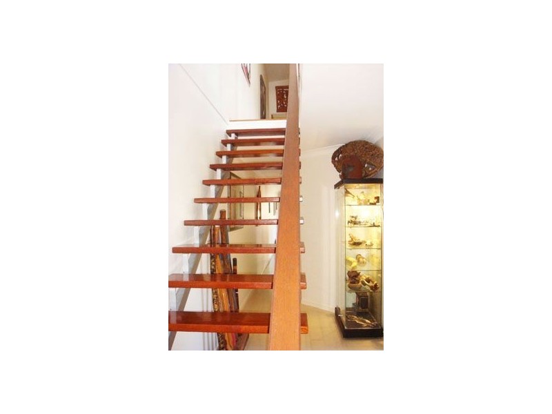 2/22 Nundah Avenue, Miami QLD 4220