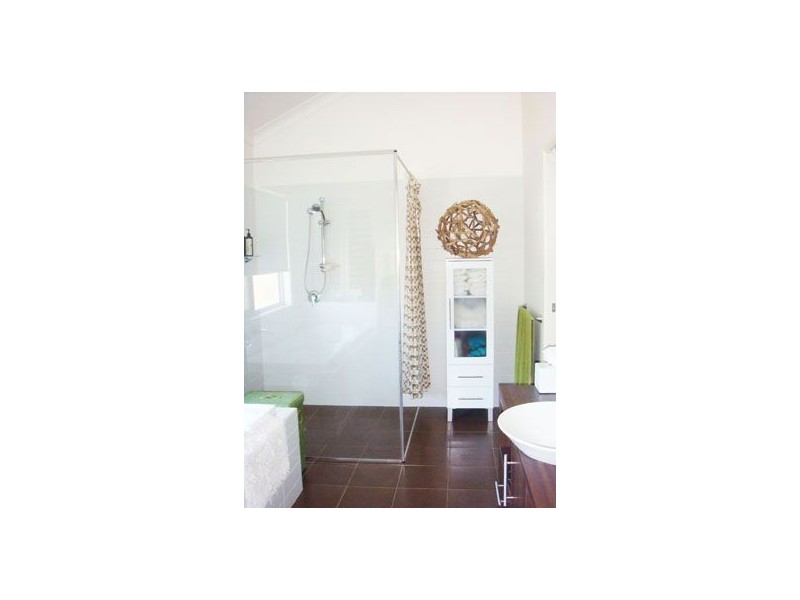 2/22 Nundah Avenue, Miami QLD 4220