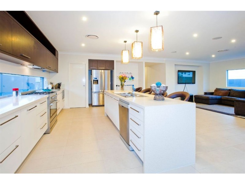 66 East Quay Drive, Biggera Waters QLD 4216