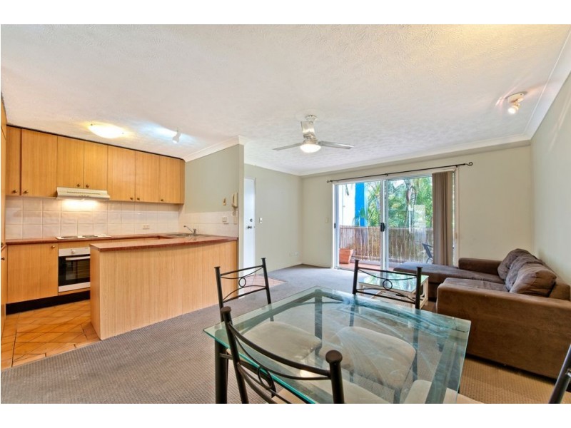 7 Purli Street, Surfers Paradise QLD 4217