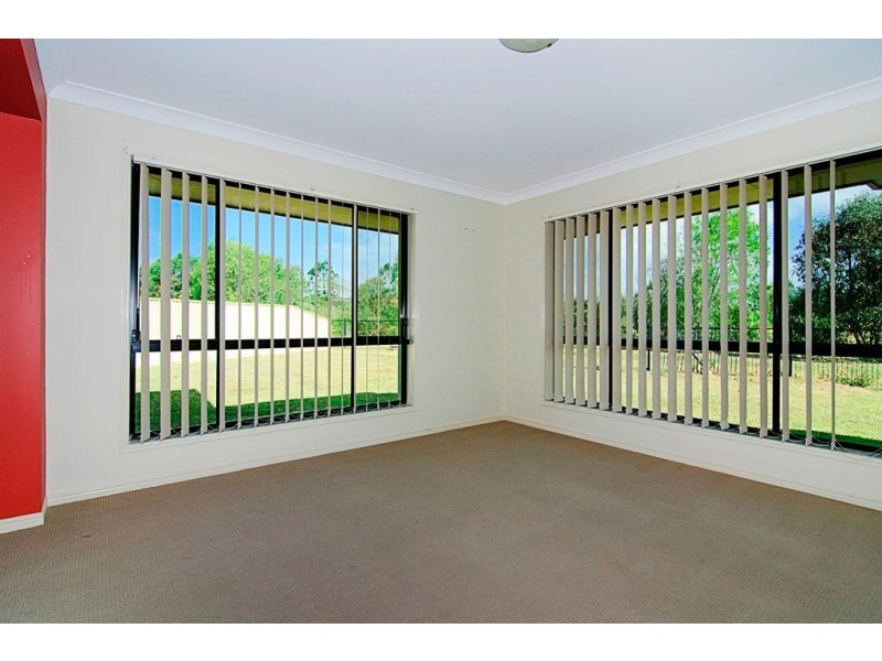 46 Golden Bear Drive, Arundel QLD 4214