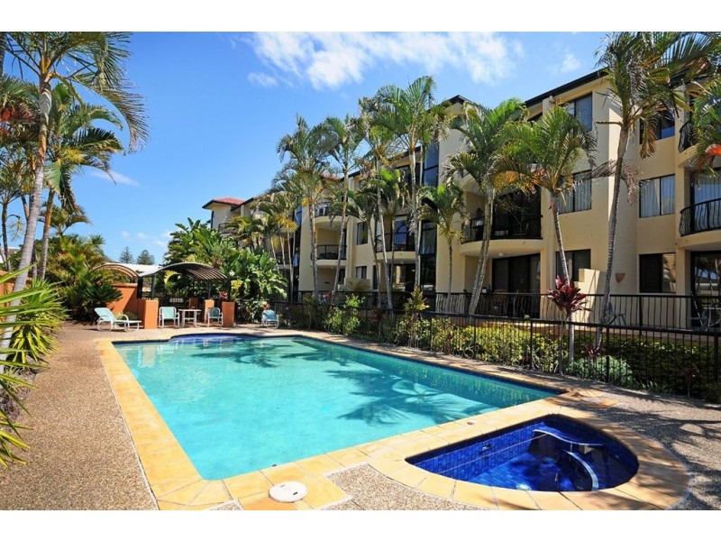 5/2 Fraser Aveune, Miami QLD 4220