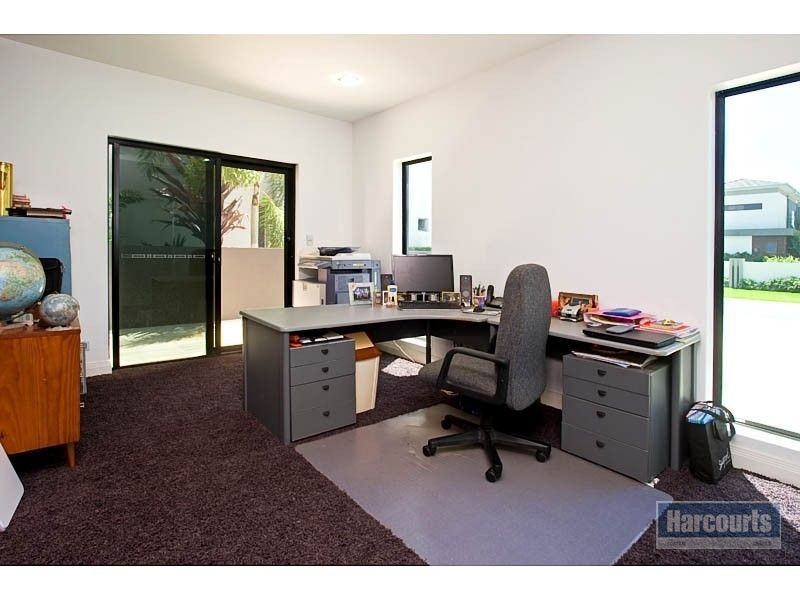 18 North Quay Drive, Biggera Waters QLD 4216