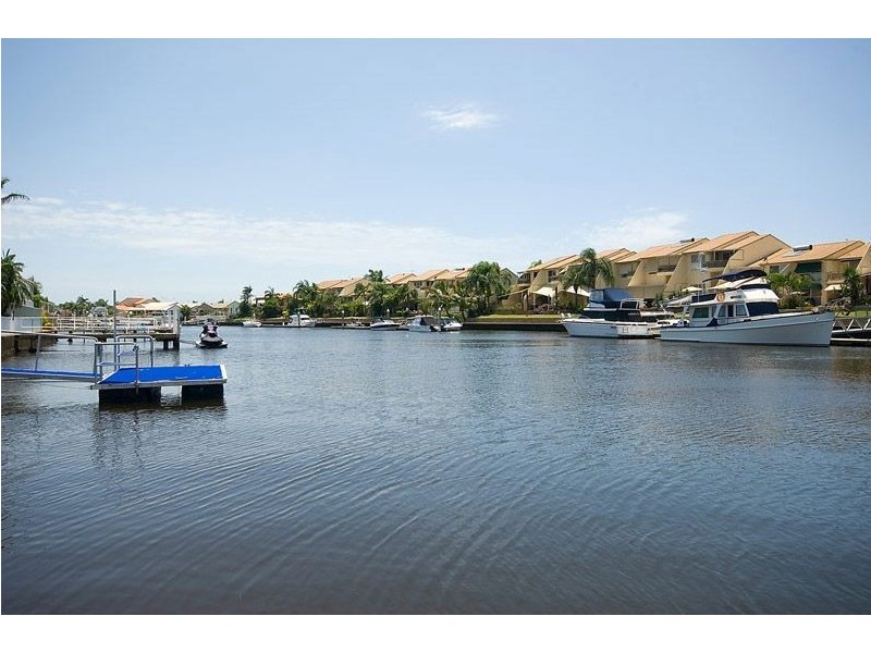 30 Sundance Way, Runaway Bay QLD 4216