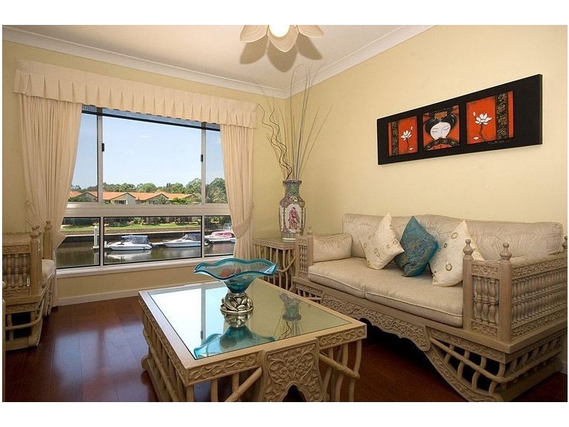 30 Sundance Way, Runaway Bay QLD 4216