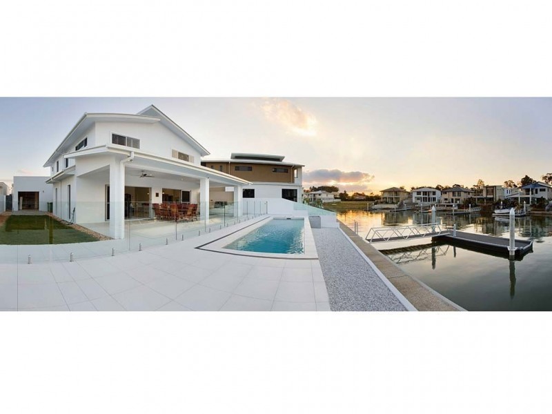 13 North Quay Drive, Biggera Waters QLD 4216