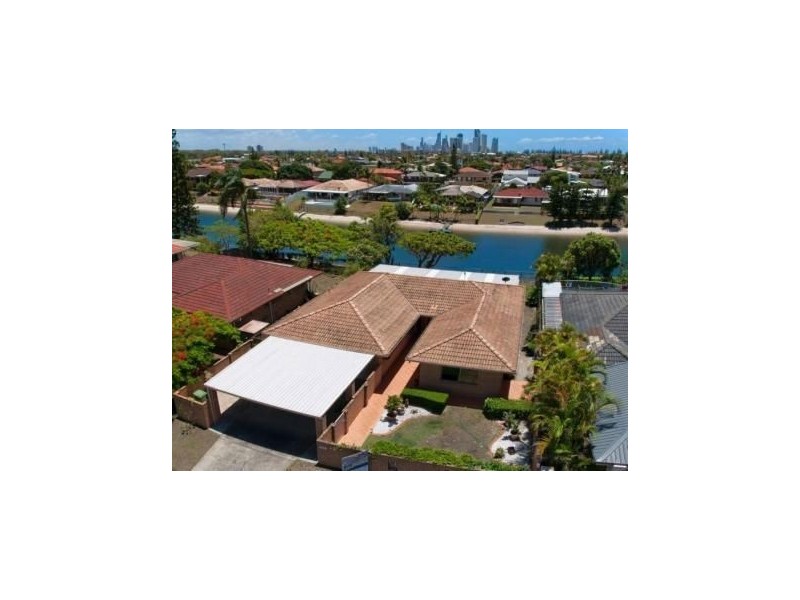 17 Driver Court, Mermaid Waters QLD 4218