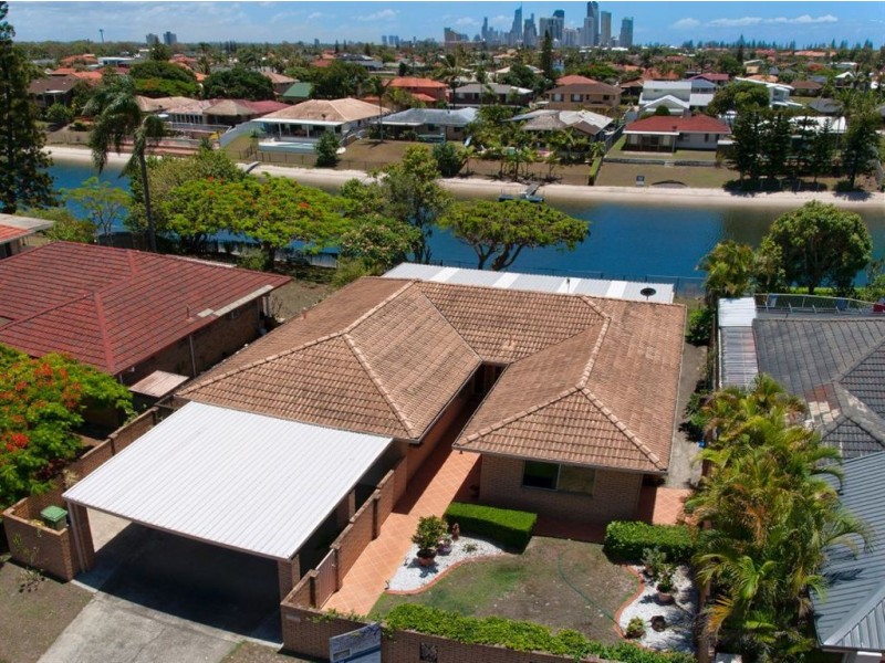 17 Driver Court, Mermaid Waters QLD 4218