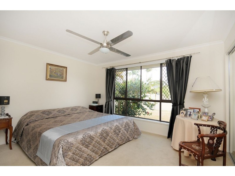 2 Karratha Court, Mermaid Waters QLD 4218