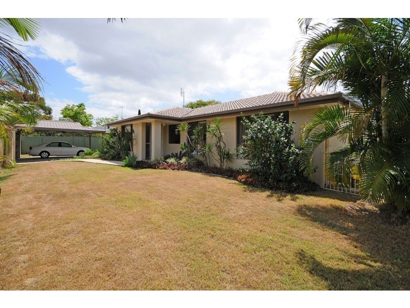 2 Karratha Court, Mermaid Waters QLD 4218