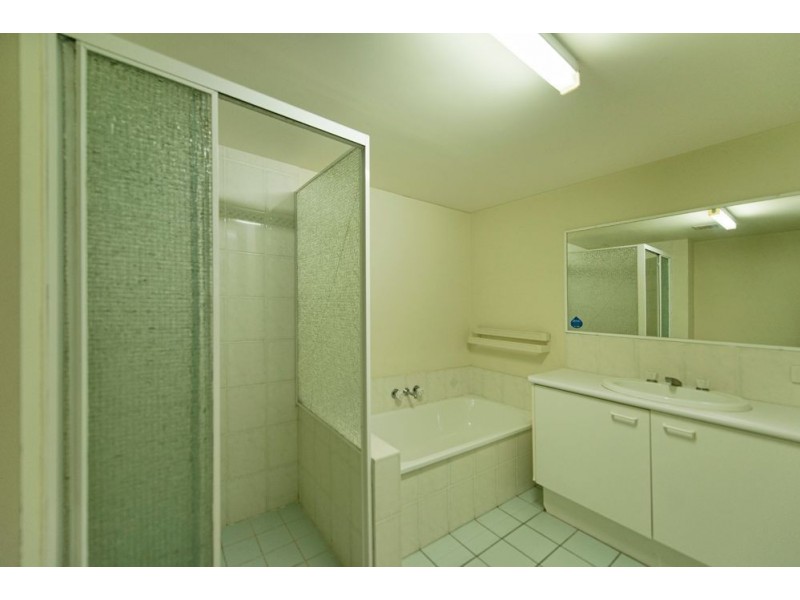 35 Palm Avenue, Surfers Paradise QLD 4217