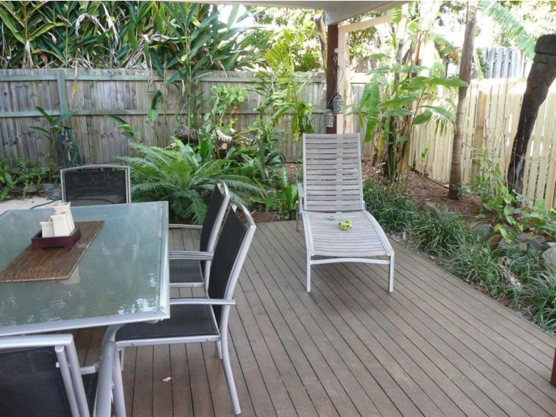 40 Drury Avenue, Southport QLD 4215