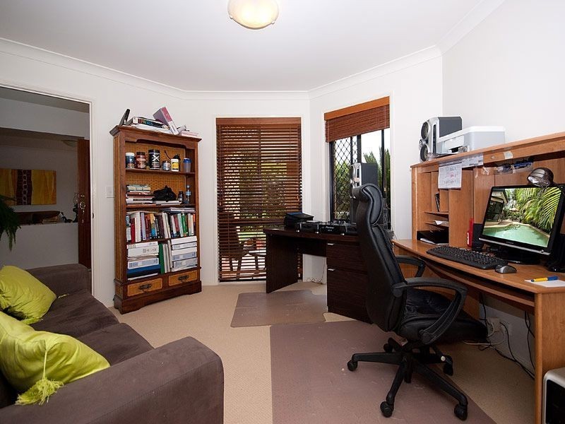 14 Cleland Crescent, Broadbeach Waters QLD 4218