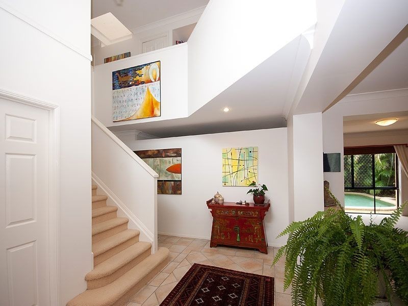 14 Cleland Crescent, Broadbeach Waters QLD 4218