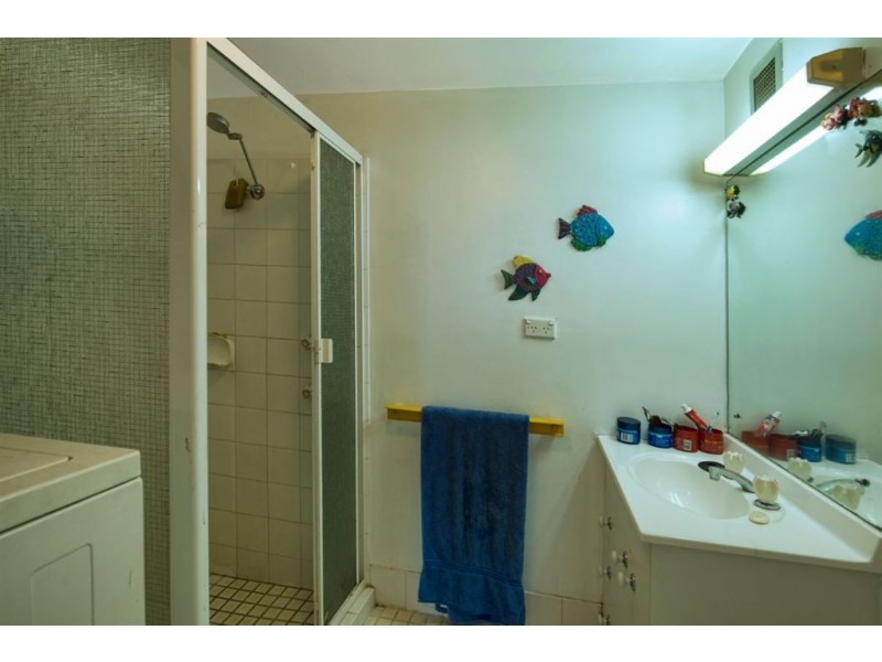 11 Fairway Drive, Clear Island Waters QLD 4226