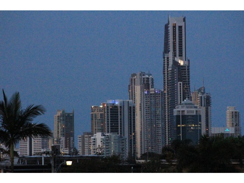 11 Cristobel Crt, Broadbeach Waters QLD 4218