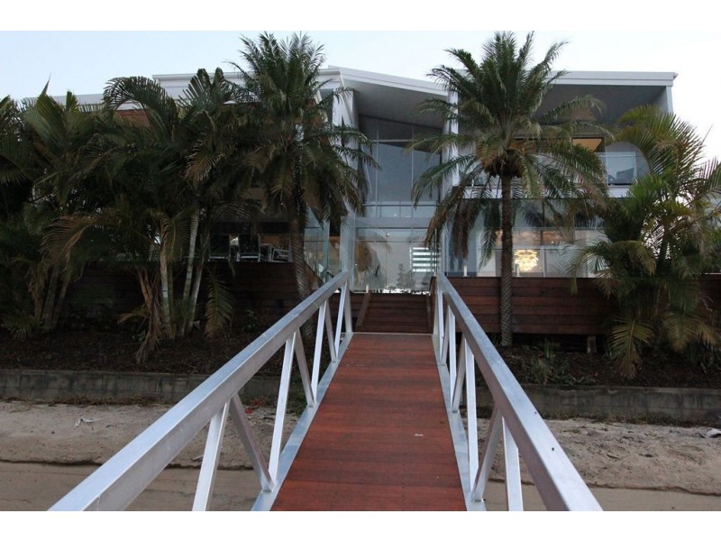 11 Cristobel Crt, Broadbeach Waters QLD 4218