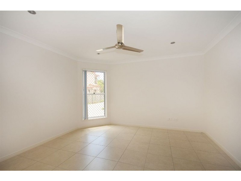 b/8 O’Doherty Ave, Southport QLD 4215
