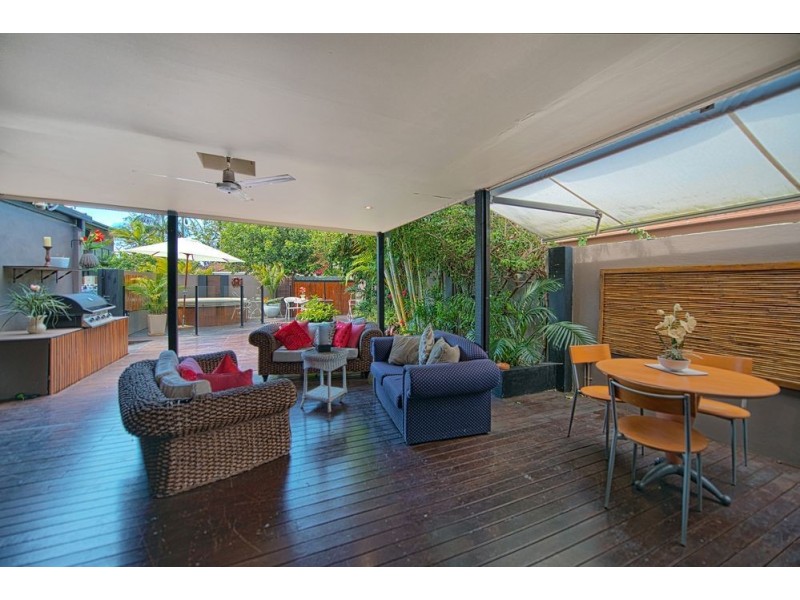 1/32 Killowill Avenue, Paradise Point QLD 4216