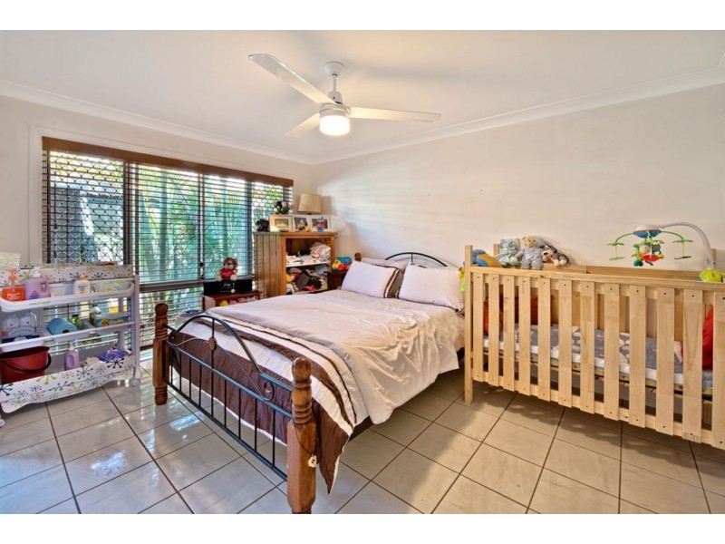 1/32 Killowill Avenue, Paradise Point QLD 4216