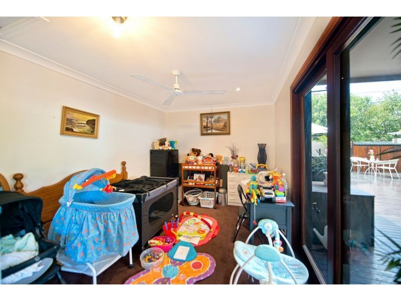 1/32 Killowill Avenue, Paradise Point QLD 4216