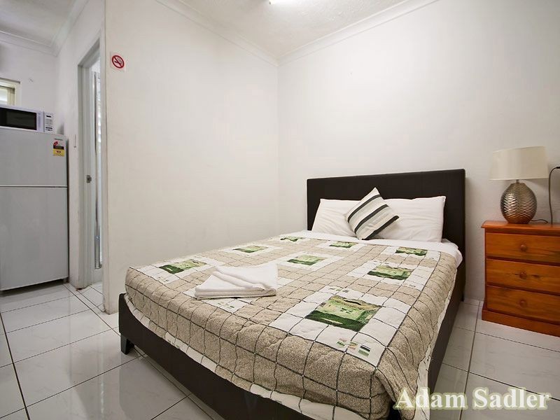 126 Frank Street, Labrador QLD 4215