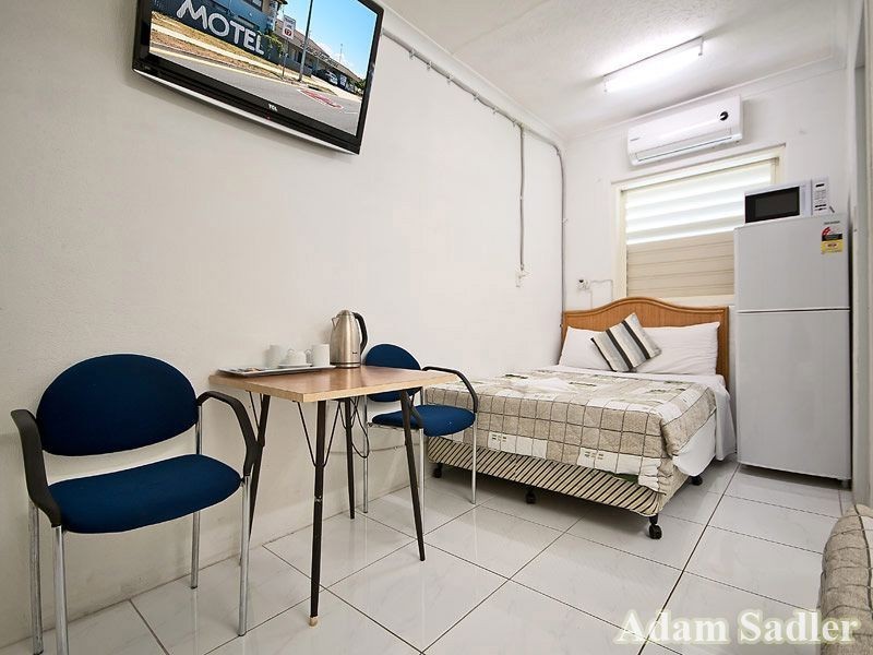 126 Frank Street, Labrador QLD 4215