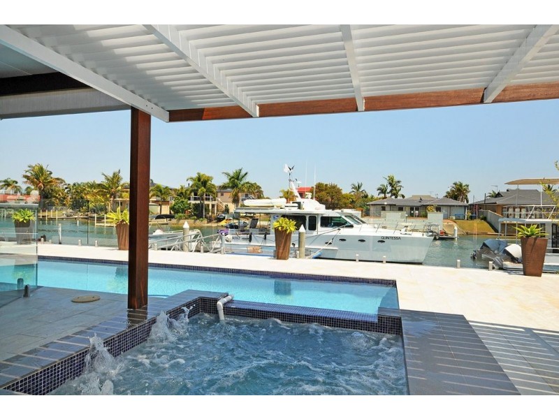 10 Drysdale Place, Paradise Point QLD 4216
