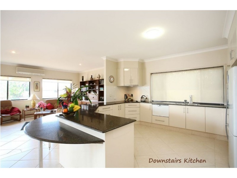 7 Bahia court, Broadbeach Waters QLD 4218