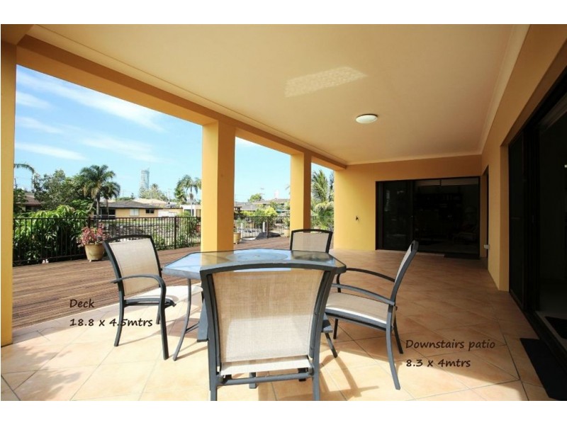 7 Bahia court, Broadbeach Waters QLD 4218