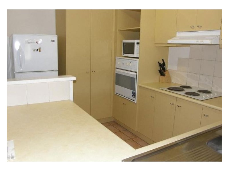 62/215 Cottesloe Drive, Mermaid Waters QLD 4218