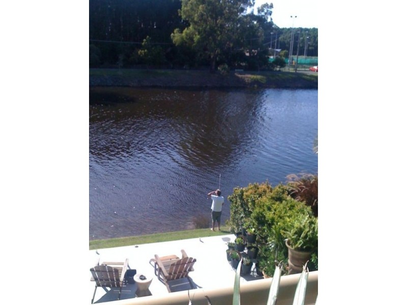 62/215 Cottesloe Drive, Mermaid Waters QLD 4218