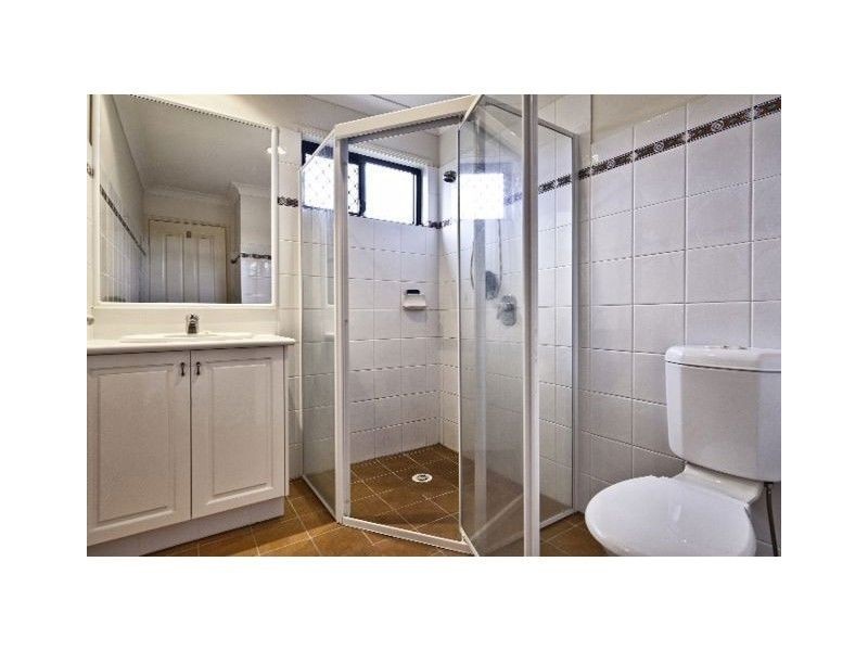 2/285 Bayview Street, Hollywell QLD 4216