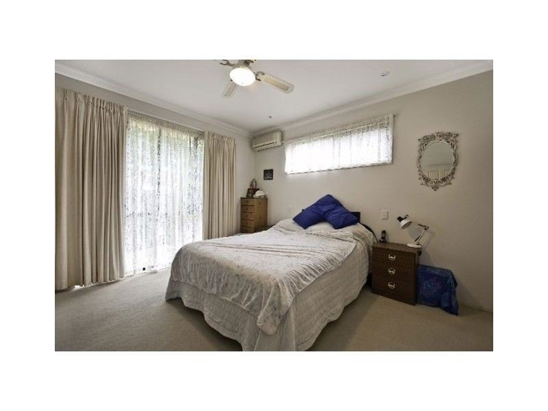 2/285 Bayview Street, Hollywell QLD 4216