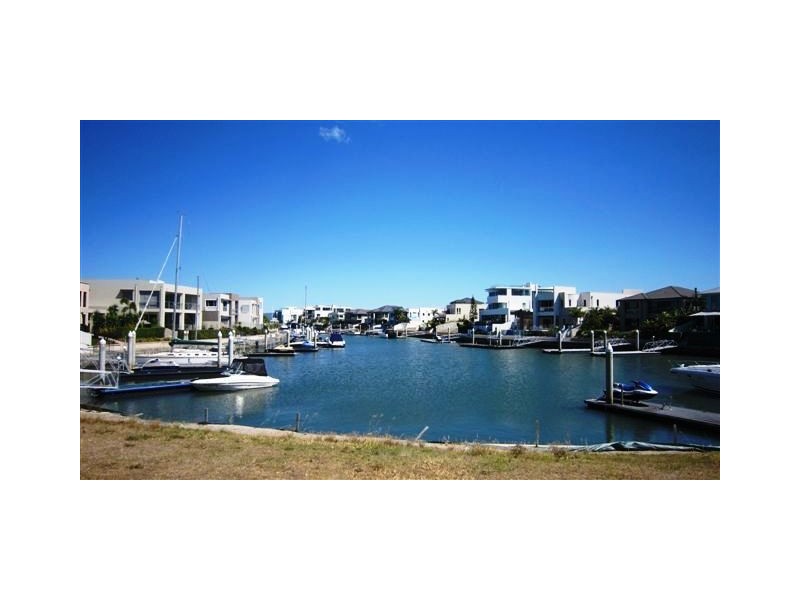 70 The Sovereign Mile, Sovereign Islands QLD 4216