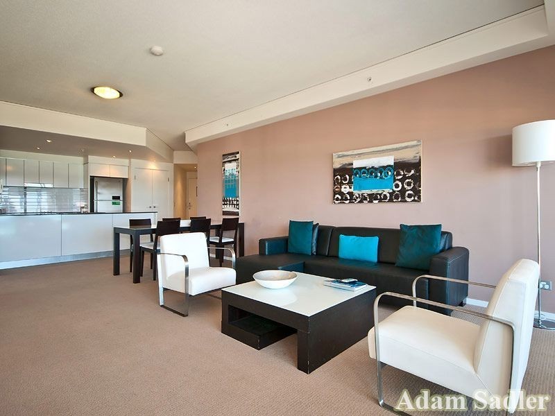 22 Surf Parade, Broadbeach QLD 4218