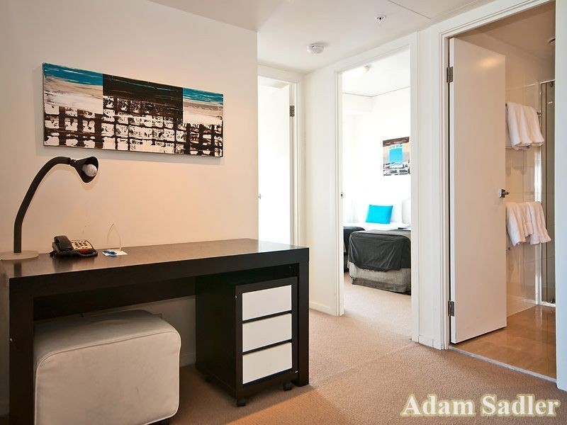 22 Surf Parade, Broadbeach QLD 4218