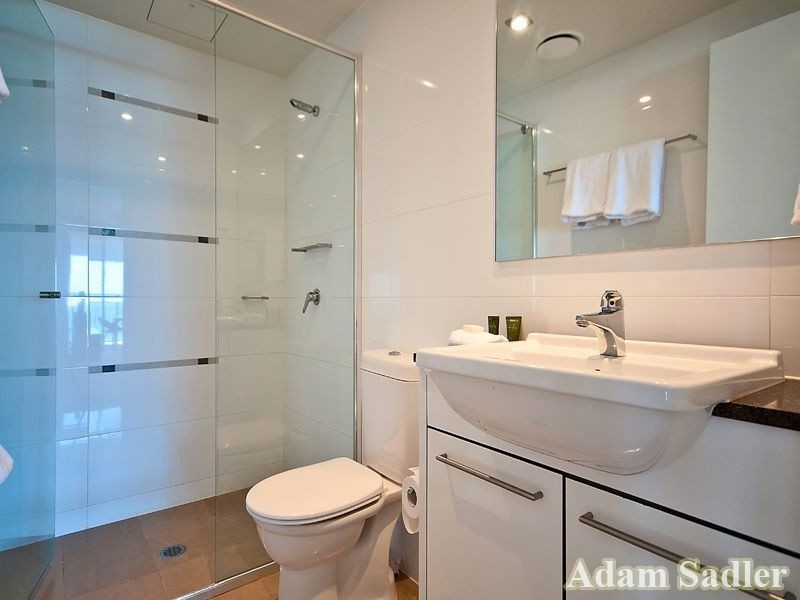 22 Surf Parade, Broadbeach QLD 4218