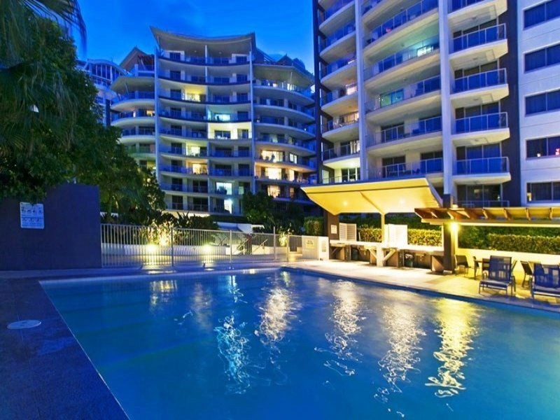 21 Cypress Avenue, Surfers Paradise QLD 4217