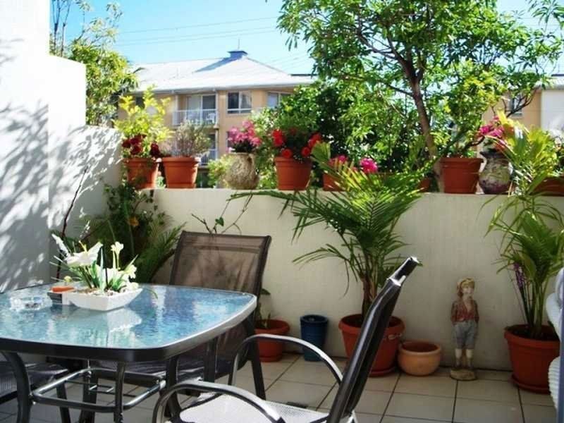 21 Cypress Avenue, Surfers Paradise QLD 4217