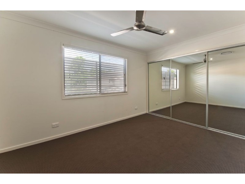 3/119 Eugaree Street, Southport QLD 4215