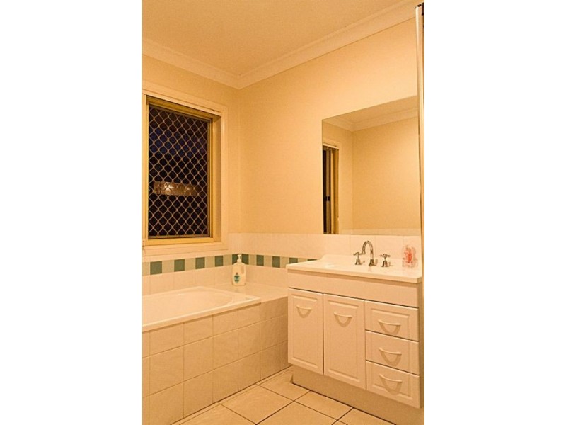 38 Glentree Ave, Upper Coomera QLD 4209